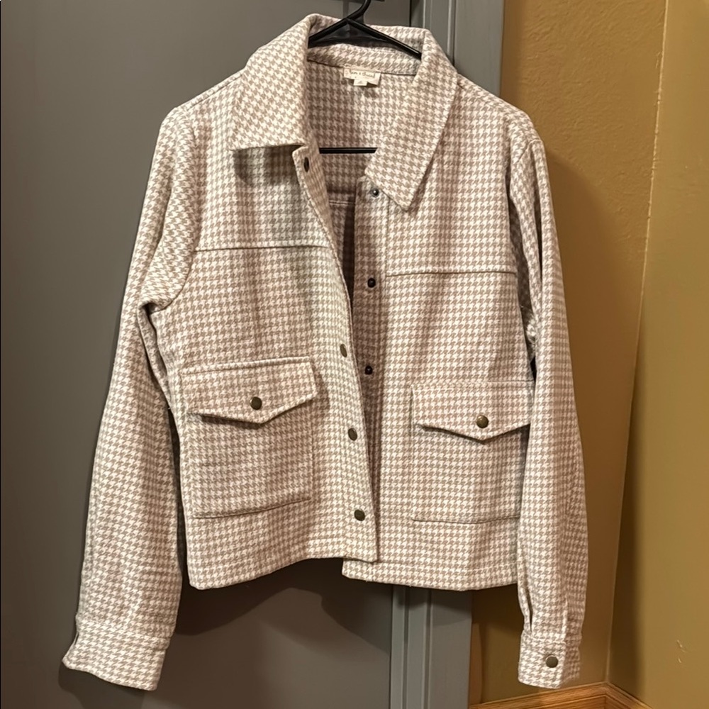 Hem & Thread Houndstooth Button-Up Jacket - image 1